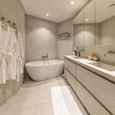Triplex Penthouse In The Center Brussel